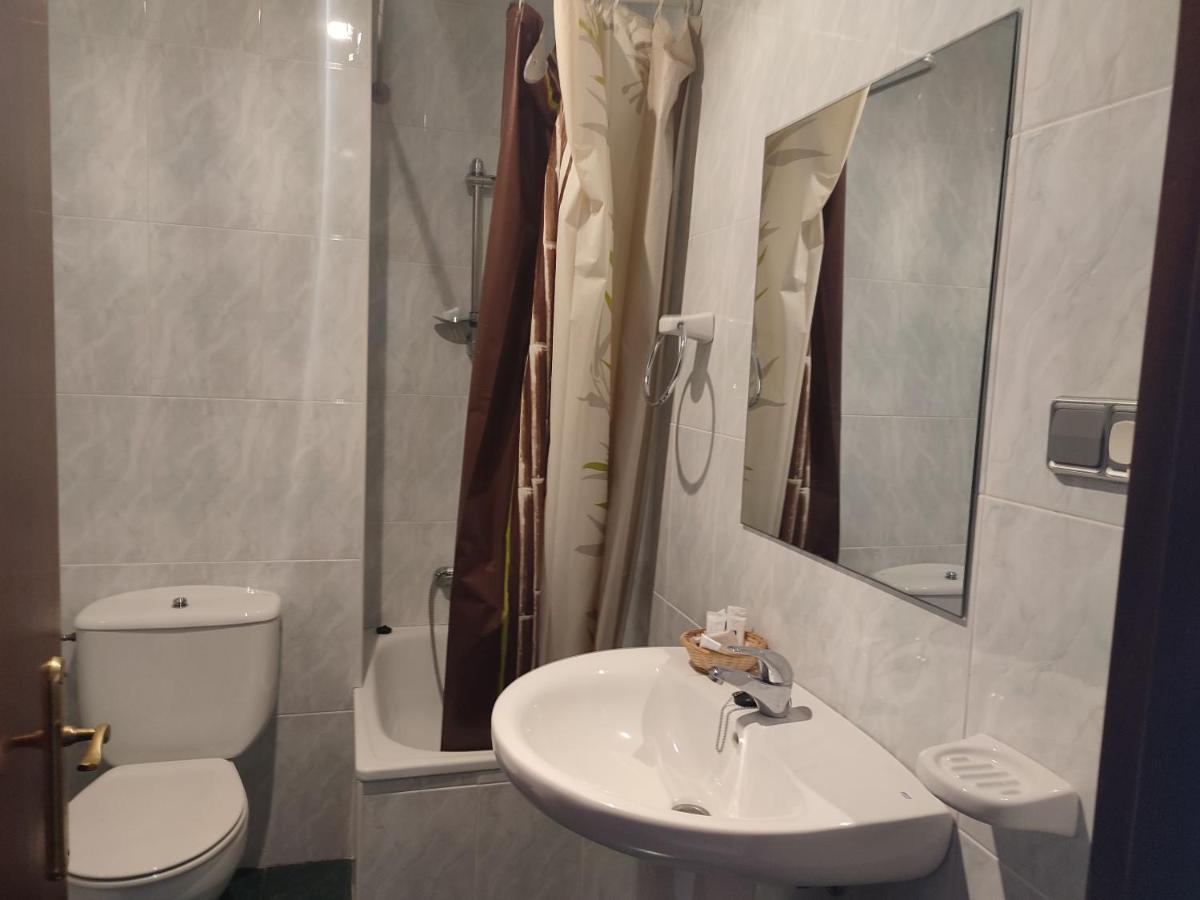 Hotel Pisuerga 普罗阿萨 外观 照片